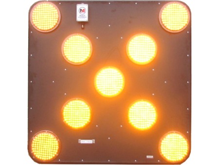 Lyskryds 118x118 cm med 9 lamper.